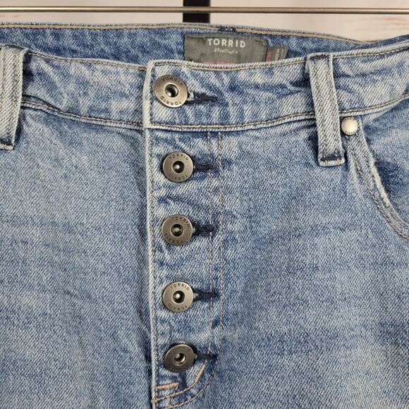 Torrid High Rise Straight Mom Jeans Button Fly Size 20R - Picture 5 of 10